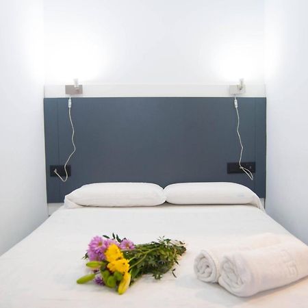 Caleros 8 Estudio - Apartamentos de la Parte Antigua de Cáceres Esterno foto